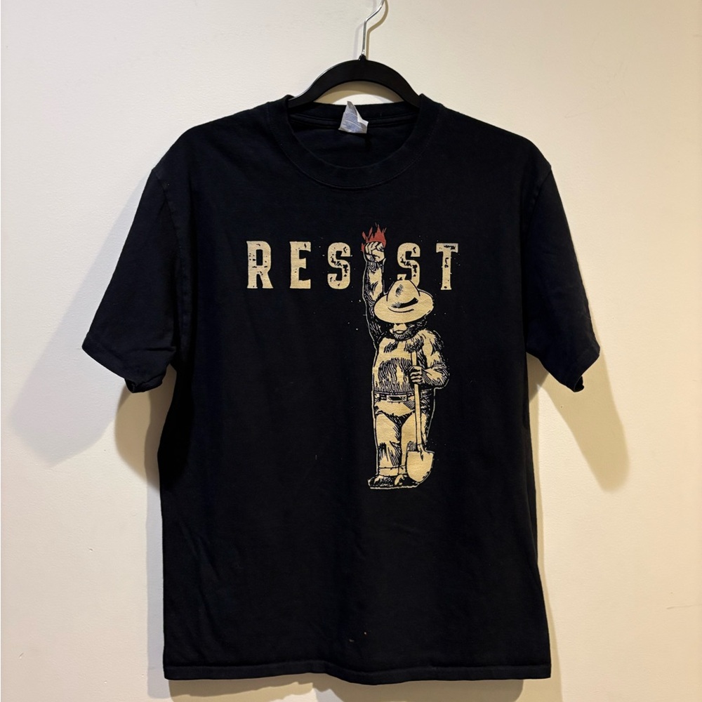 Smokey Bear RESIST Graphic Tee - Black
